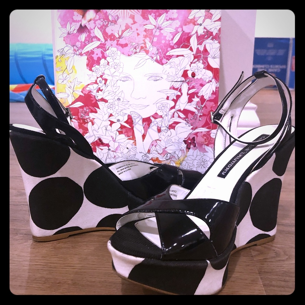 Wedge heels